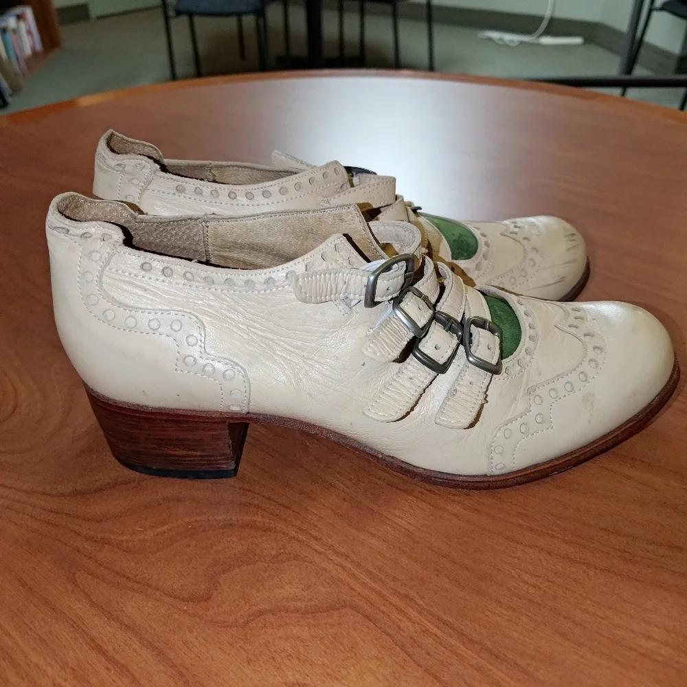 JOHN FLUEVOG Adrians : Alli 4-Buckle Mary Jane Brogue Wingtip Shoes US 7 Beige - Picture 6 of 16